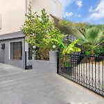 Cocomelo Apts